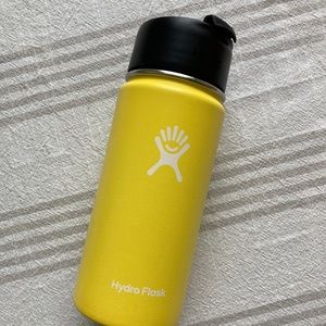 HYDRO FLASK- Bright Yellow 16oz with two lids